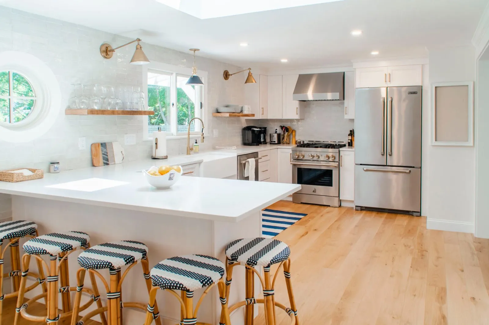 blue-and-white-kitchen.jpg