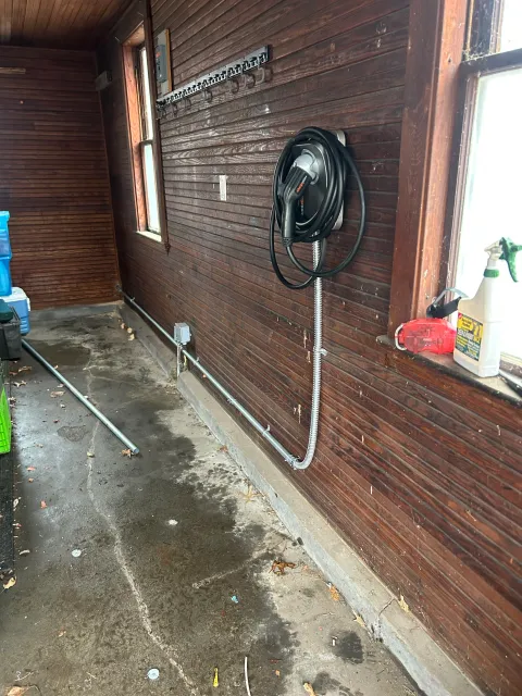 UNDERGROUND EV CHARGER