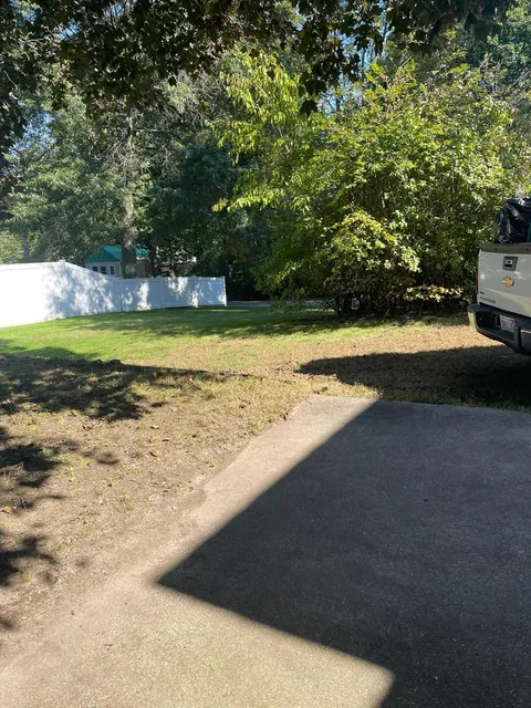 Miches Services LLC