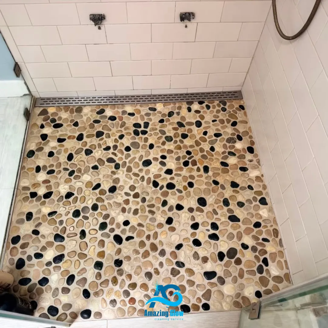 work photo from amazingglowcleaningservice.com