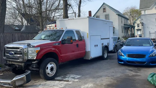 Emergency cleanup crew work photo
