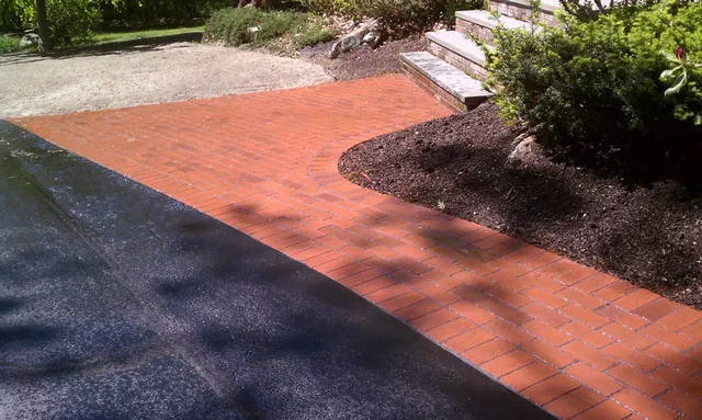work photo from sandslandscapingnh.com