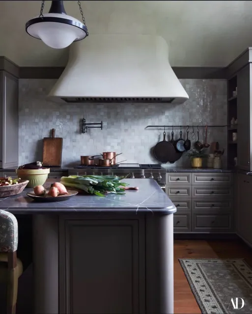 Crafted for @moorehousedesign , this custom range hood was built from the ground up to feel like it’s always been part of the home
Every curve and transition was shaped on-site to create a soft, balanced form that sits quietly within the space while elevating it at the same time.

Finished in a custom tinted @masterofplasterusa application, the hood blends seamlessly into the surrounding surfaces,forming a continuous, velvety finish that shifts beautifully with the light throughout the day. No harsh lines. No visual interruptions. Just a clean, cohesive statement that supports the entire design.
Recently featured in @archdigest a reflection of what’s possible when design, material, and craftsmanship align.

This is the difference between installing… and truly crafting.

📍Litchfield County | Fairfield County | Northwest CT
For designer collaborations: DM @seanplattplaster
