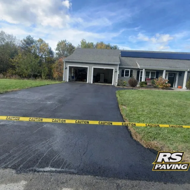 Paved driveway Uxbridge MA