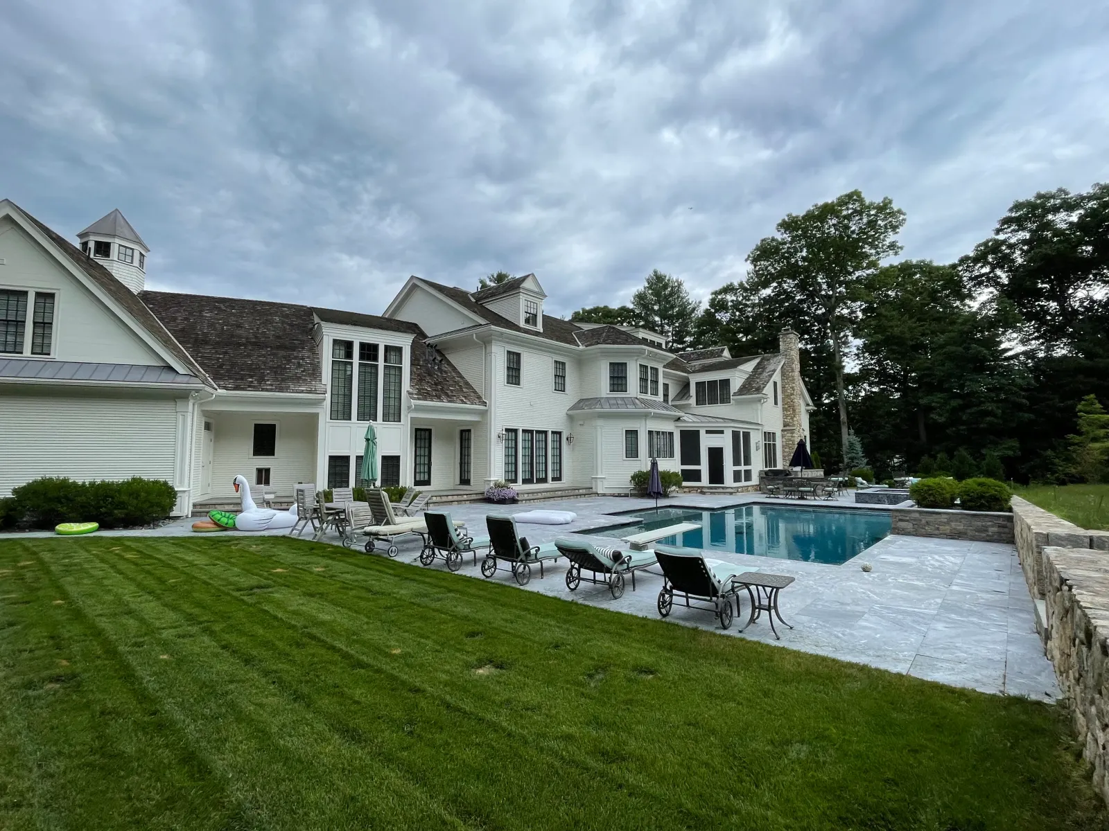 for MGR Painting & Cleaning in Everett, MA