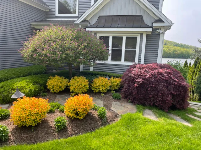 April's Gardens LLC work photo