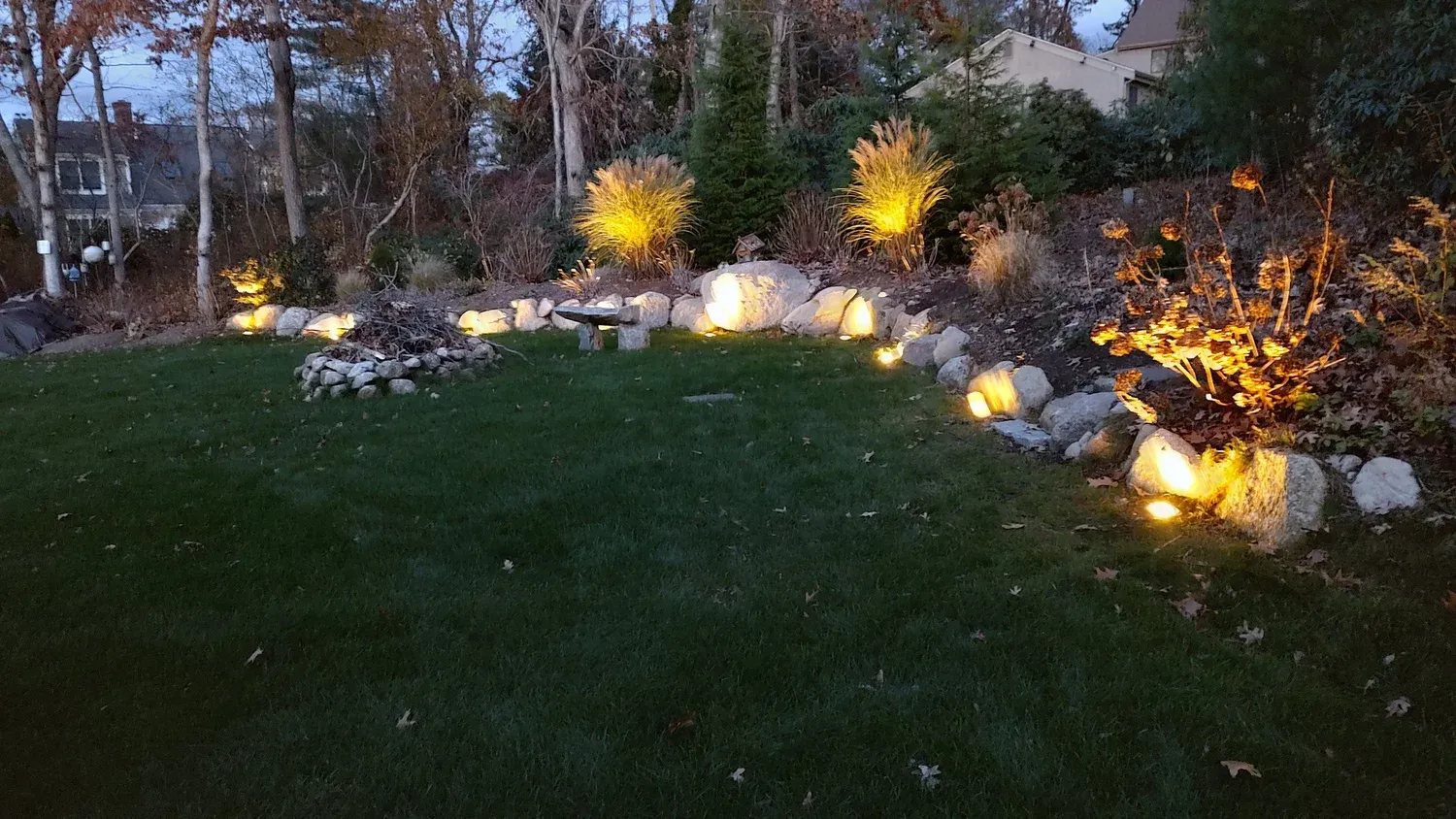 work photo from premierlandscapelighting.com
