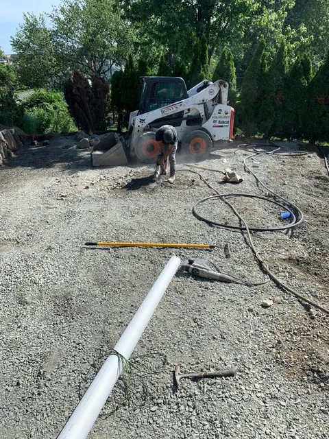work photo from ronyslandscapinginc.com