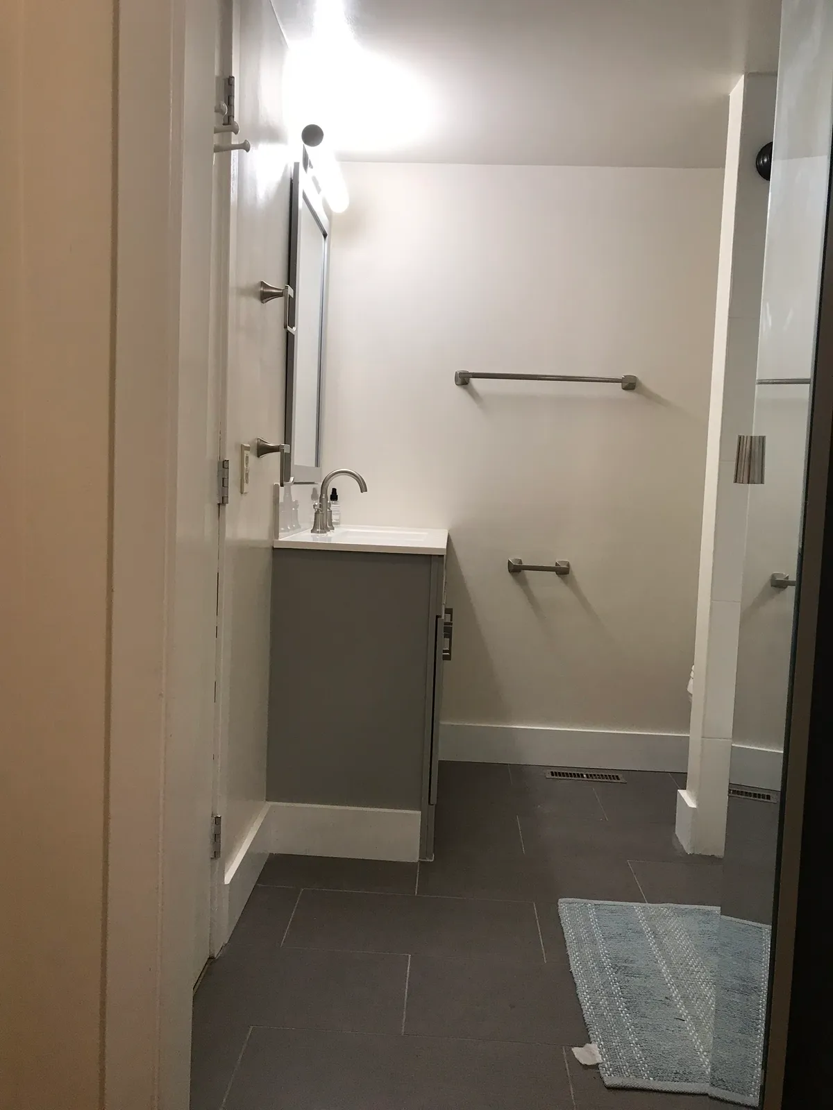 Finished bathroom remodel — photo 3