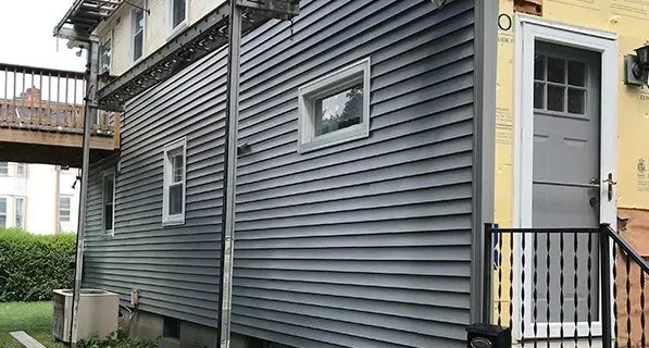 work photo from angeloswindowsandsiding.com