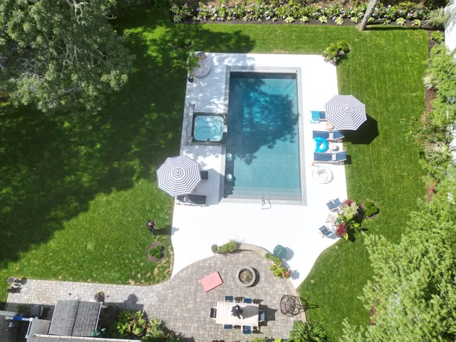 Clearwater Custom Pools and Services Inc. work photo