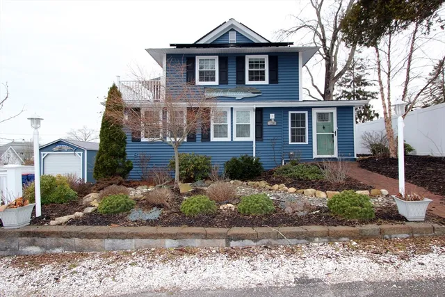 19 Maple Street
