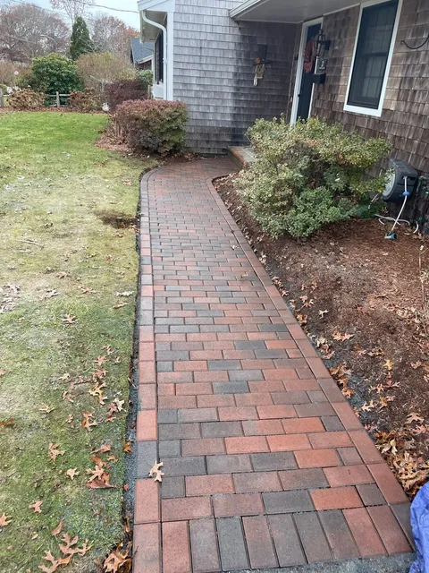 E. Gomes Landscaping researched project photo