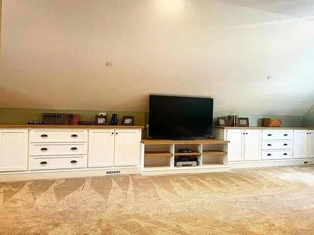 Tough to get it in one shot but the playroom builtin toy storage is done 🤙🏻