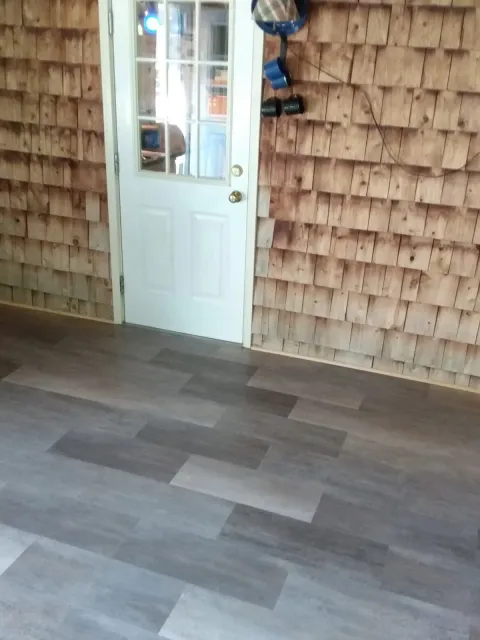 work photo from foothillsflooringandtile.com
