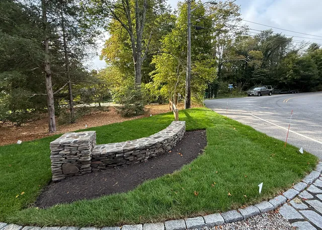 work photo from coleslawncareandlandscaping.com