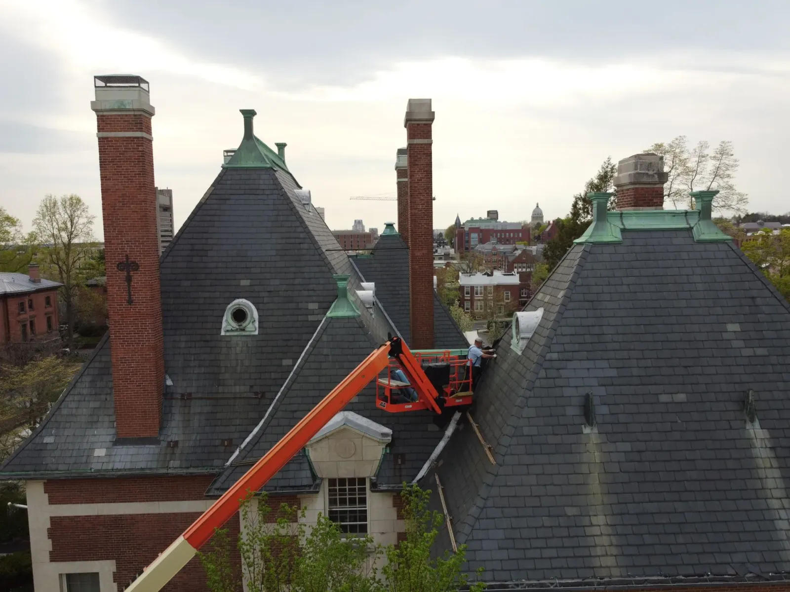 work photo from roofingdoctor.net