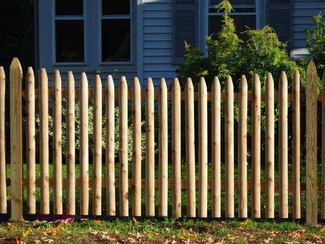 work photo from fitzgeraldfencesinc.com