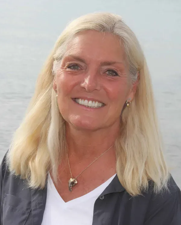 Leah Howlett