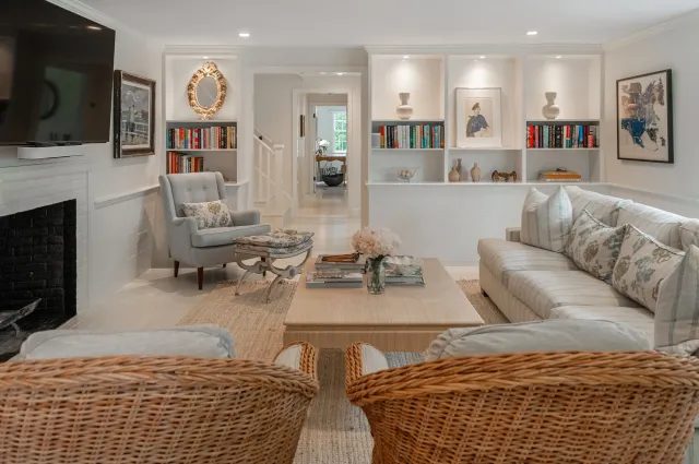 custom-living-room.jpg