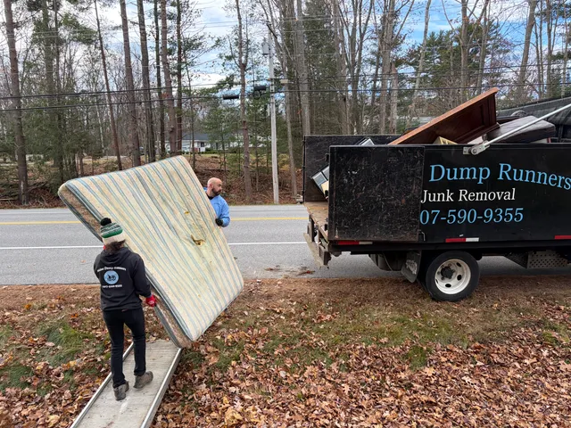 Maine Dump Runners work photo