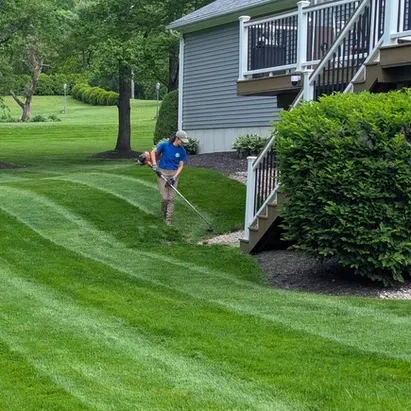 work photo from lawnsmiths-llc.com