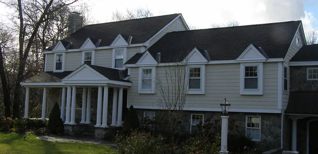 work photo from flynnroofing.com