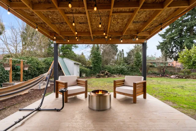 48-web-or-mls-12226-se-salmon-st.jpg