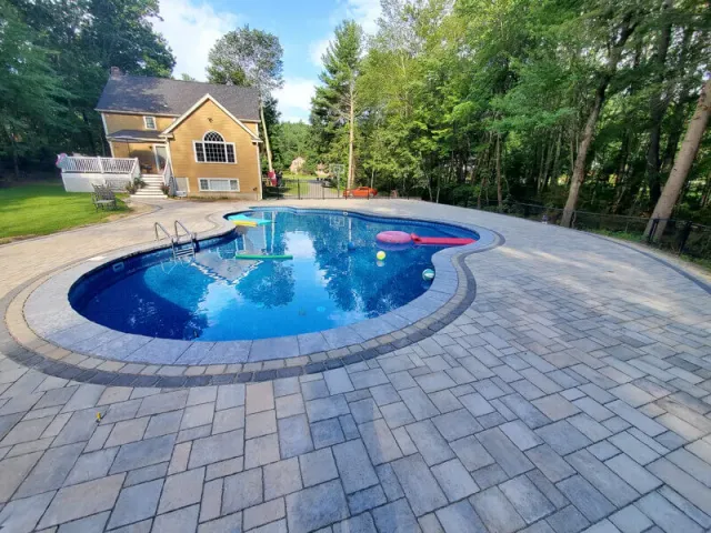 work photo from signaturelandscapesnh.com