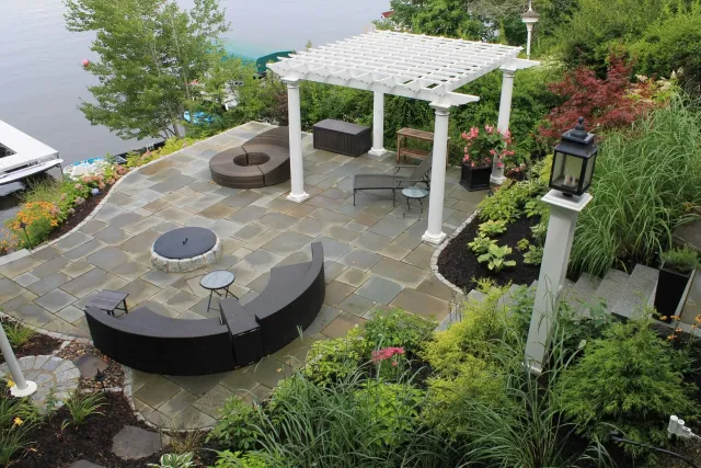 STUNNING LANDSCAPES  Trusted by 1,000s of satisfied customers throughout Massachusetts