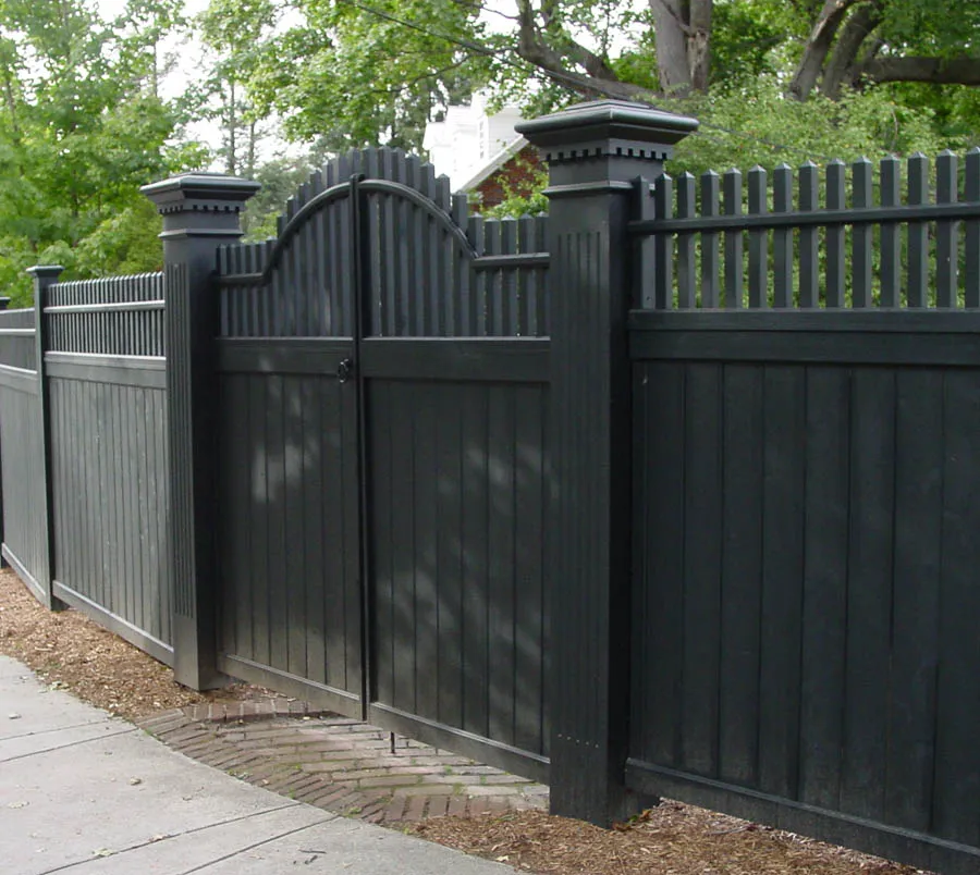 work photo from colonialfences.com