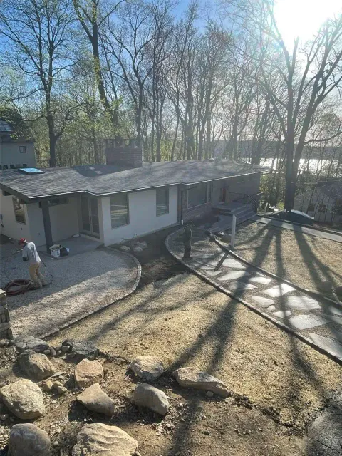 work photo from morettidrivewaypavingandpatios.com