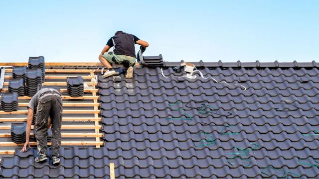 Bailey & Sons Roofing hero image1