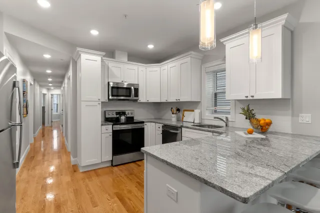 Kitchen B.jpg