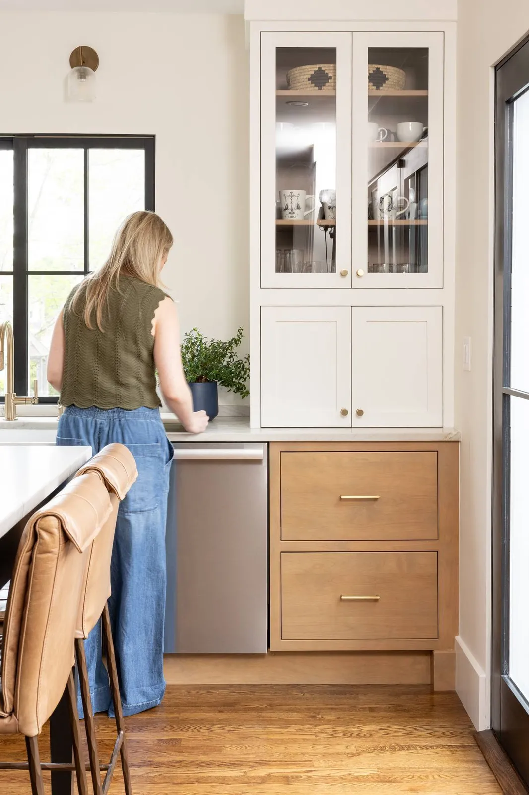 A Kitchen Reframed in Reading