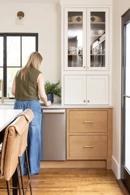 A Kitchen Reframed in Reading