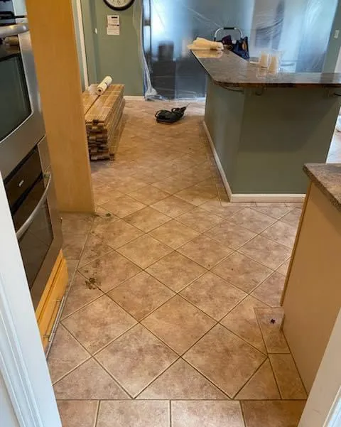 WOOD FLOOR SPECIALISTS - DIAMOND FLOORING (Hardwood Floor Services)