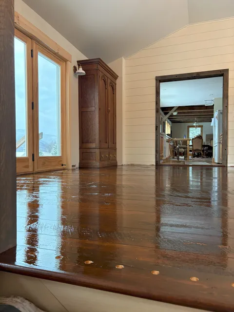 work photo from fosterbrothershardwoodfloors.com