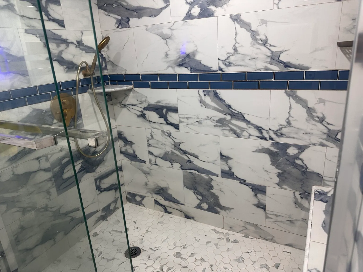 SHOWER TILE DETAIL