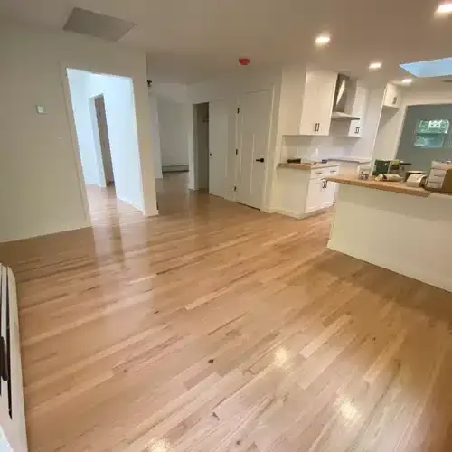 work photo from deluciohardwoodfloors.com