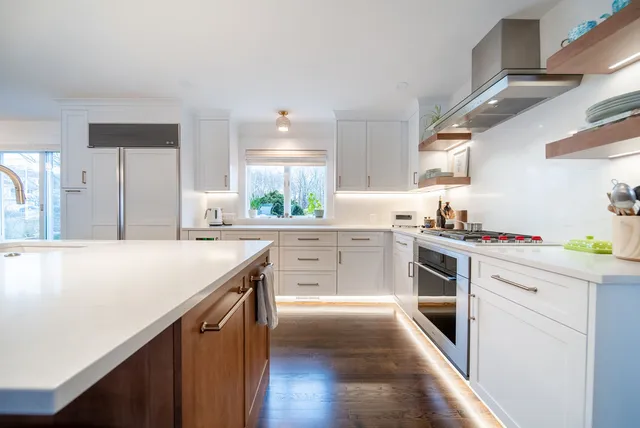 Ocean View Interior Reno6