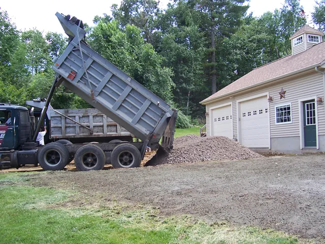 images/new-paving-installation02.jpg