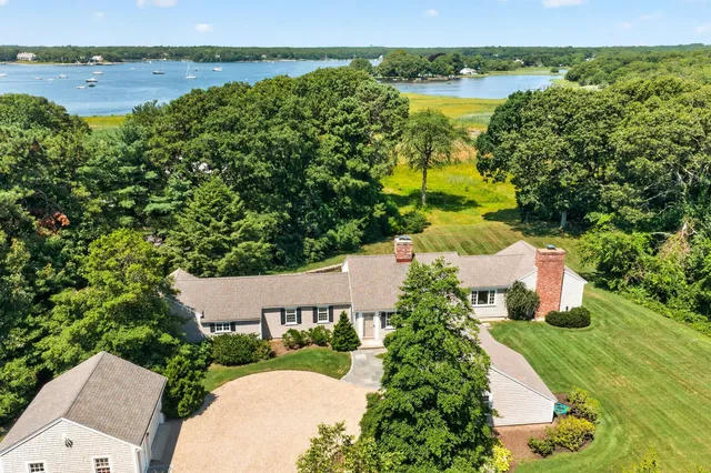 35-blue-heron-drive-osterville-ma