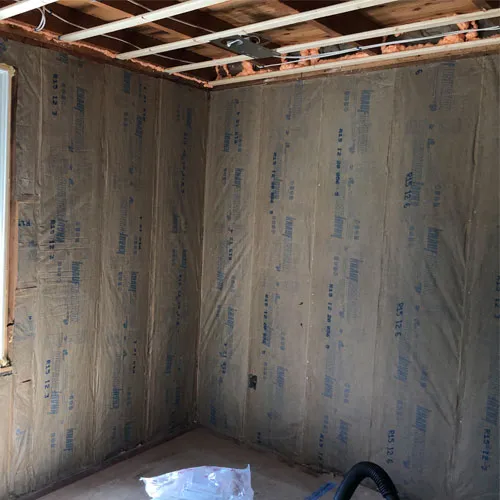 Blown-in insulation image