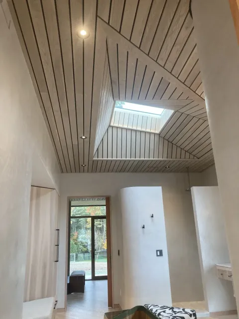 Light fixtures in guest house ceiling
