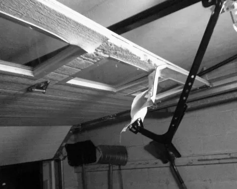 work photo from samedaygaragedoorgaterepair.com