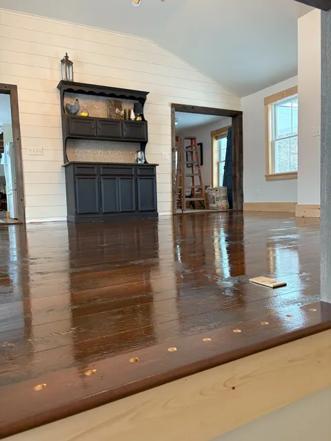 work photo from fosterbrothershardwoodfloors.com
