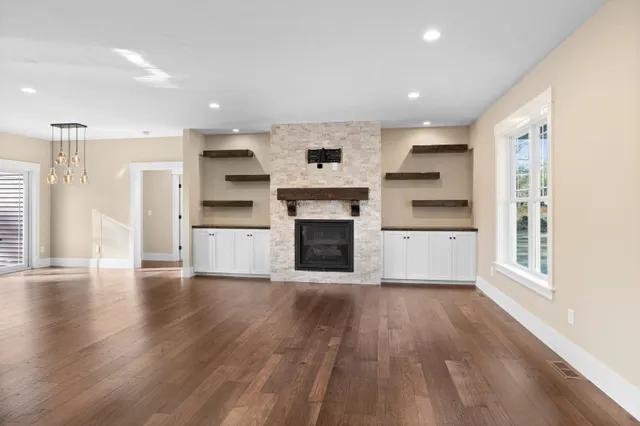 CENTURY CARPET & CREATIVE FLOORS work photo