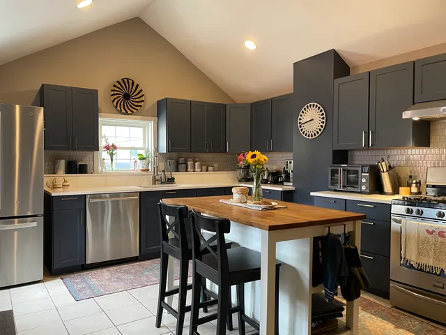 Affordable Cabinet Refacing work photo