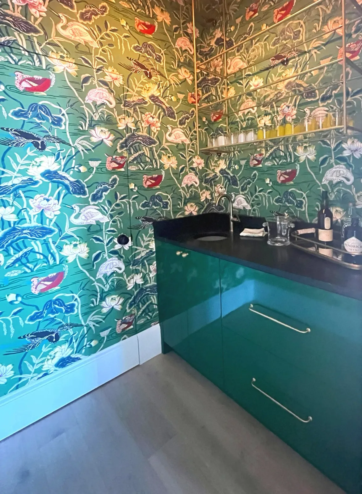 gloss+green+cabs.jpg